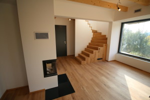 yesfloor, dřevěná podlaha, dřevěné prkna, dřevěná schodiště